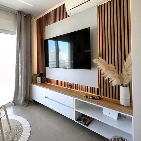 Alley Marina - Newly Renovated Near Marina, Old Town, Sea Apartment